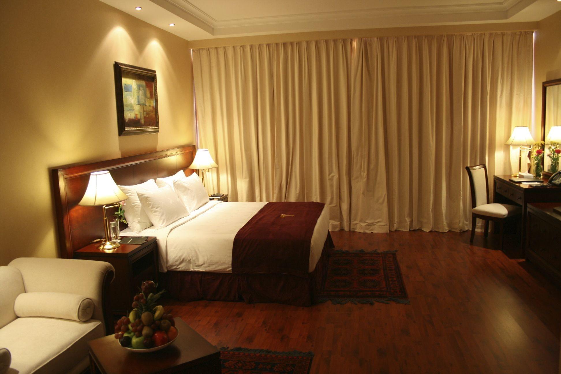 Trianon Royal Hotel Abu Dhabi Exterior foto