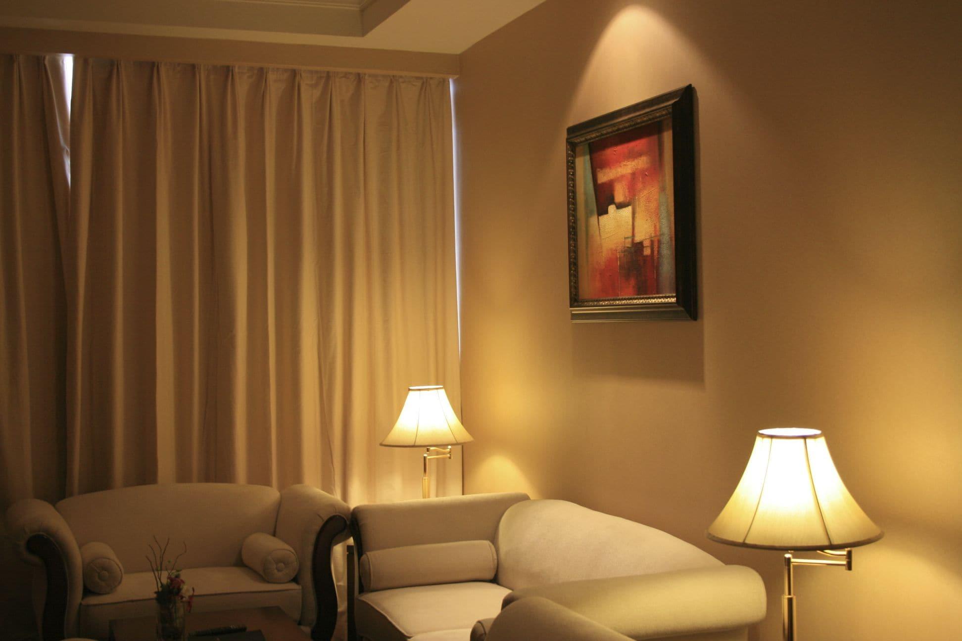 Trianon Royal Hotel Abu Dhabi Exterior foto